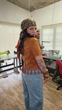 Cargar imagen en el visor de la galería, Gypsy tee
