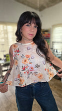 Cargar imagen en el visor de la galería, Lela crop top
