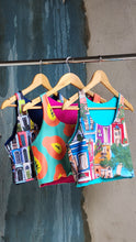 Cargar imagen en el visor de la galería, Marina tank tops
