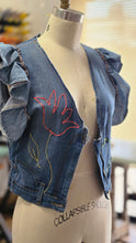 Cargar imagen en el visor de la galería, Denim Vest bordado
